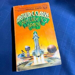 VTG 1976 Arthur C Clarke ‘Prelude to Space’ mass market paperback sci fi book